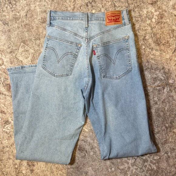 Levis Ribcage Straight Light Wash Jeans - size 29 - Picture 8 of 8